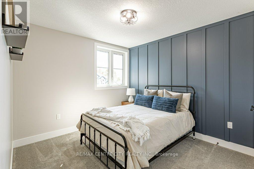 100 Foxborough Place, Thames Centre, Ontario  N0M 2P0 - Photo 21 - X12436975