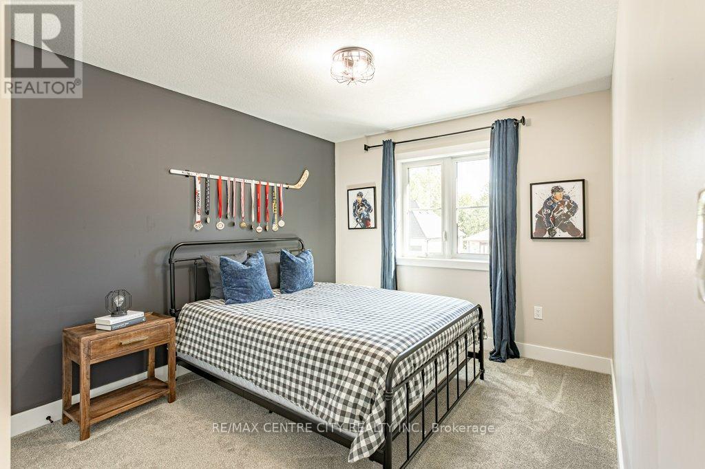 100 Foxborough Place, Thames Centre, Ontario  N0M 2P0 - Photo 23 - X12436975