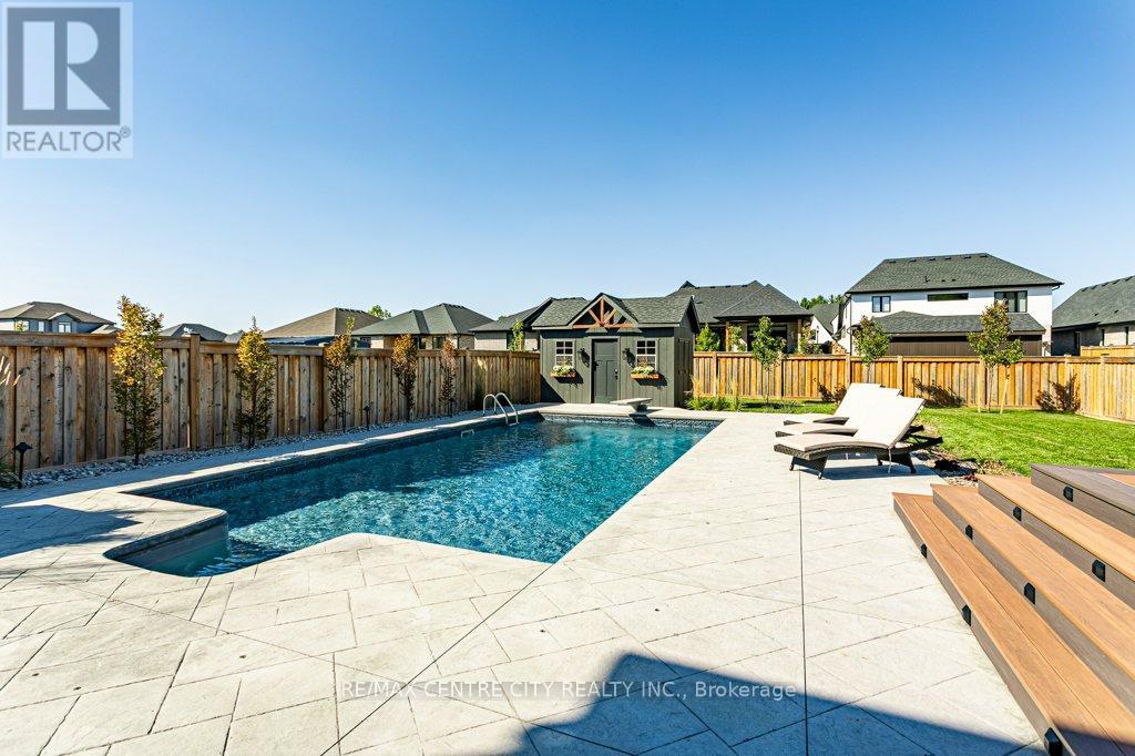 100 Foxborough Place, Thames Centre, Ontario  N0M 2P0 - Photo 35 - X12436975