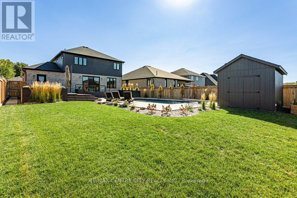 100 Foxborough Place, Thames Centre, Ontario  N0M 2P0 - Photo 36 - X12436975