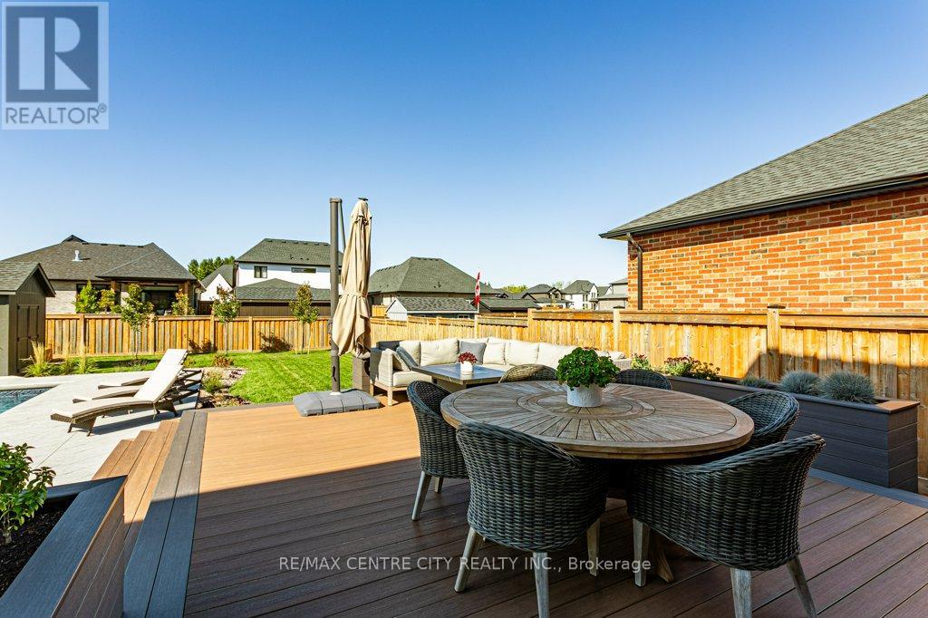 100 Foxborough Place, Thames Centre, Ontario  N0M 2P0 - Photo 39 - X12436975