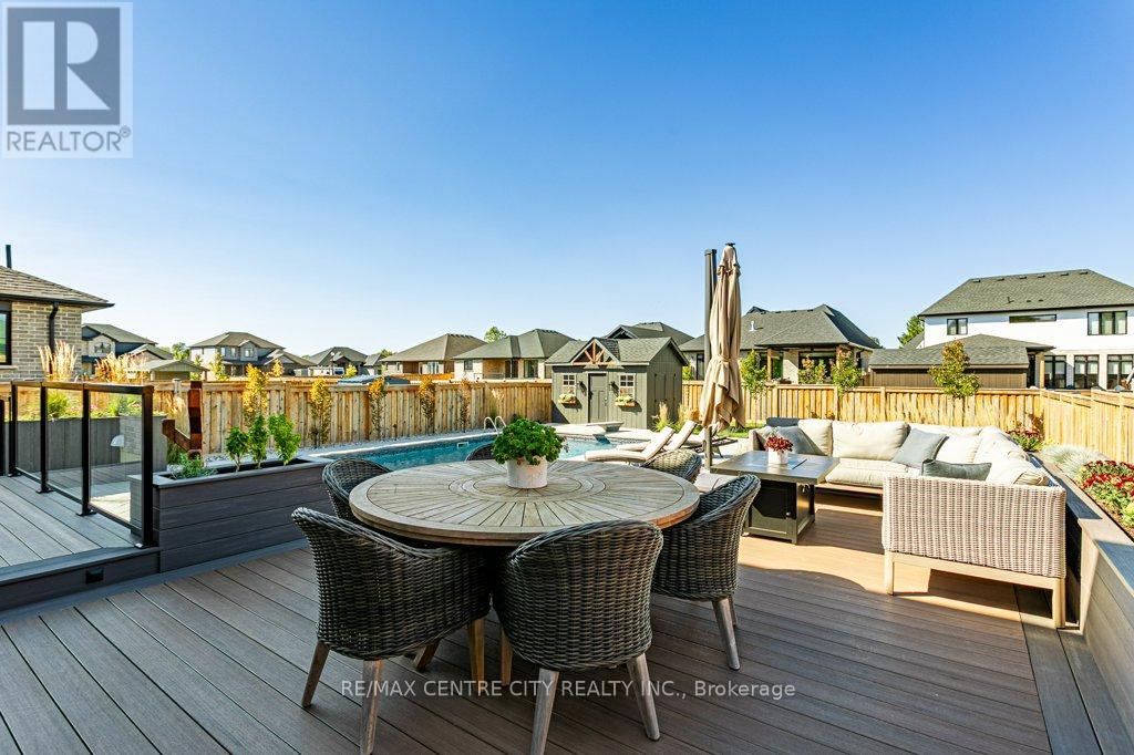 100 Foxborough Place, Thames Centre, Ontario  N0M 2P0 - Photo 40 - X12436975