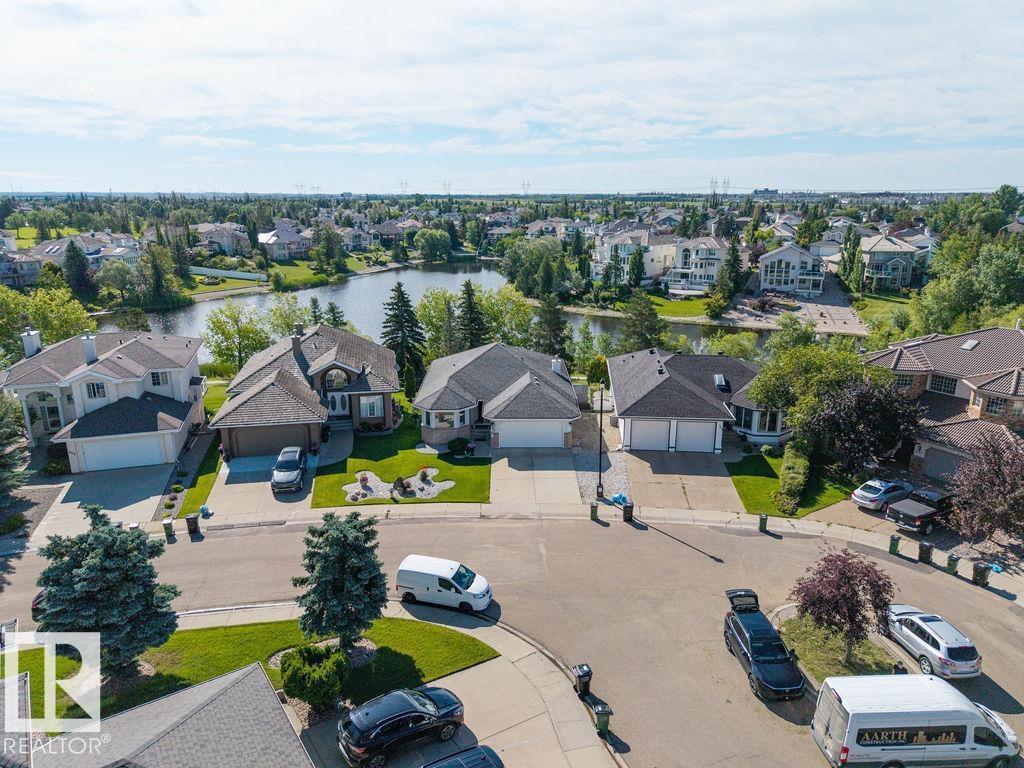 547 Twin Brooks Ba Nw, Edmonton, Alberta  T6J 6X3 - Photo 3 - E4460190