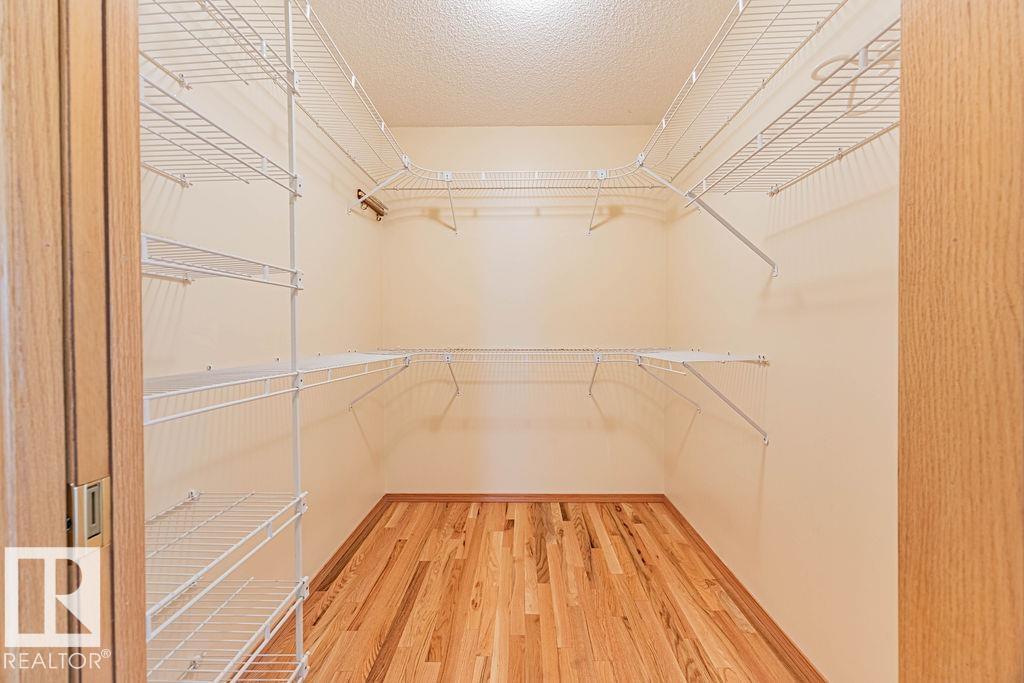 547 Twin Brooks Ba Nw, Edmonton, Alberta  T6J 6X3 - Photo 18 - E4460190