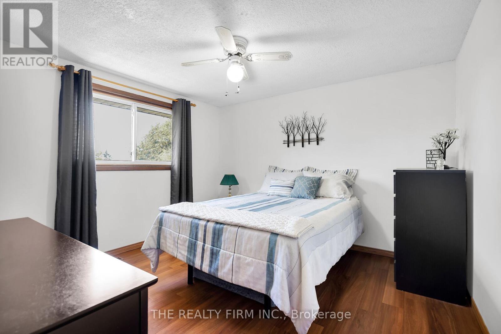 86 Mackay Avenue, London South, Ontario  N6J 2V6 - Photo 19 - X12437040