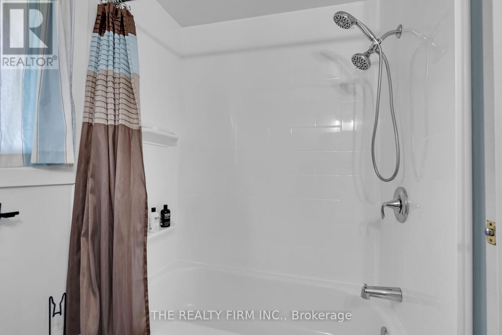 86 Mackay Avenue, London South, Ontario  N6J 2V6 - Photo 27 - X12437040