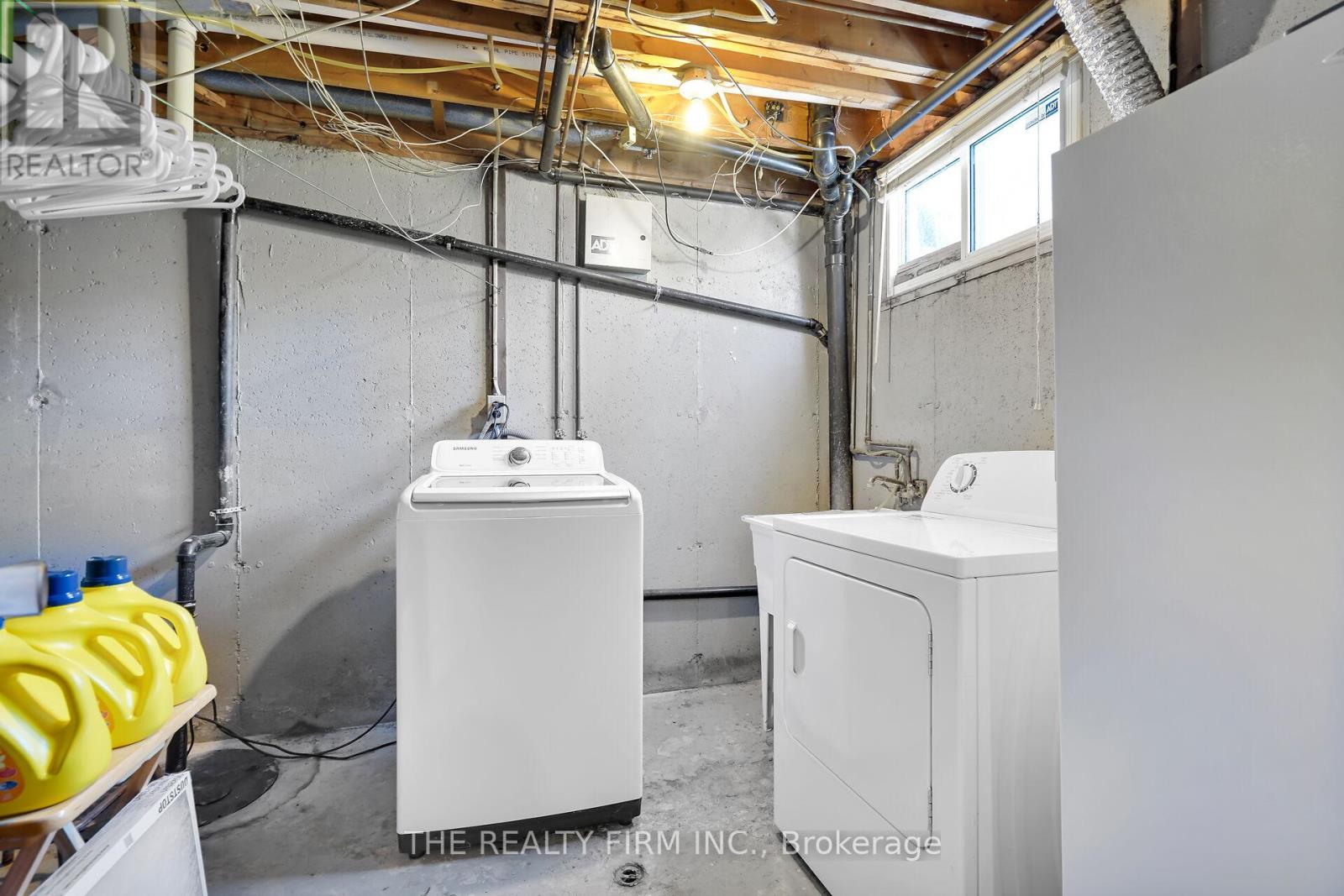 86 Mackay Avenue, London South, Ontario  N6J 2V6 - Photo 32 - X12437040