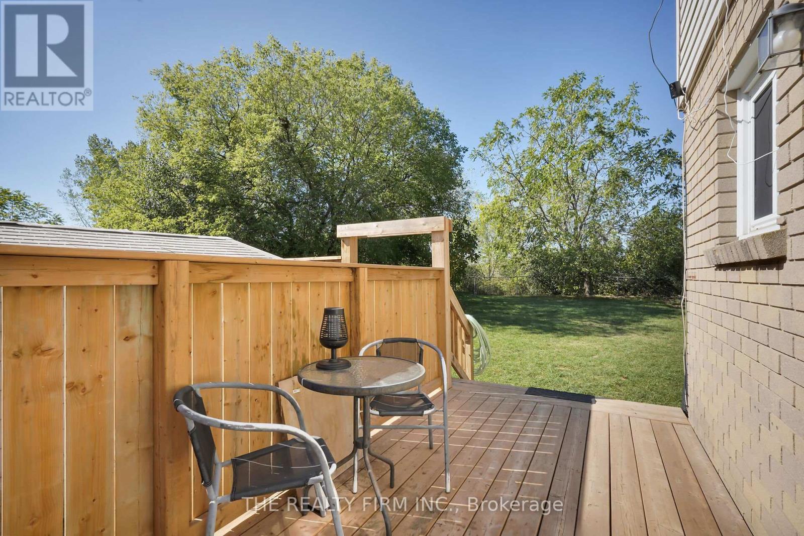 86 Mackay Avenue, London South, Ontario  N6J 2V6 - Photo 35 - X12437040