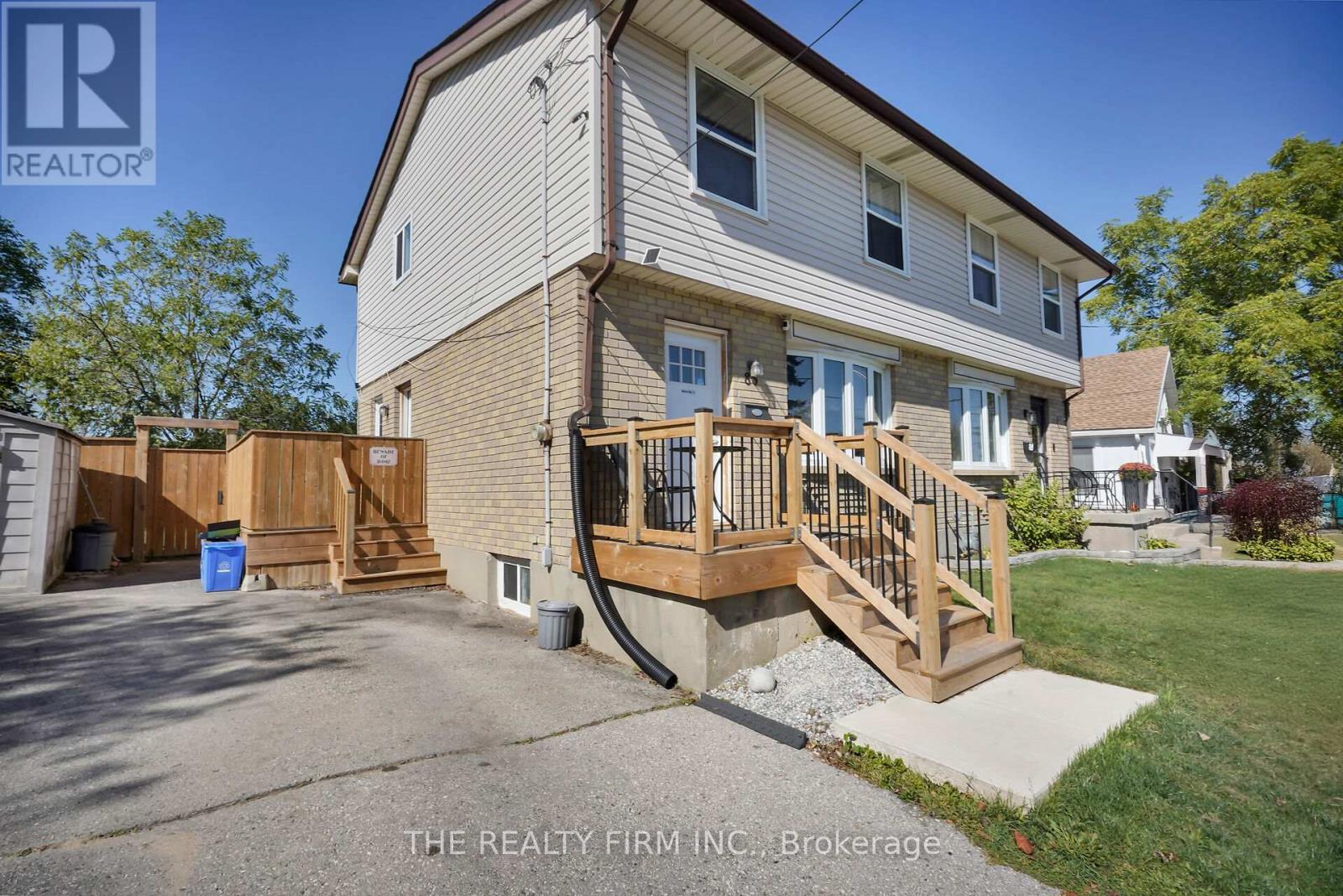 86 Mackay Avenue, London South, Ontario  N6J 2V6 - Photo 4 - X12437040