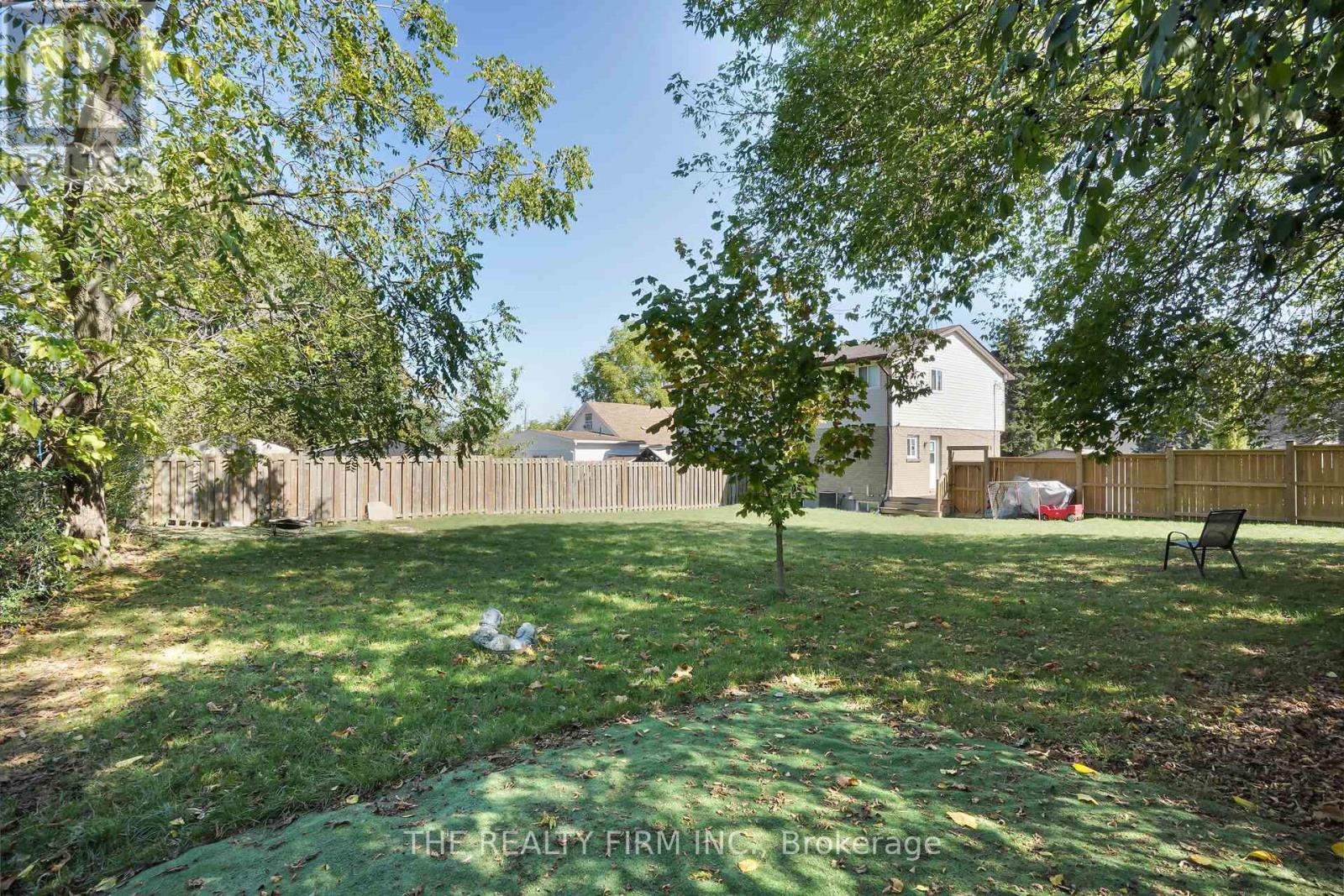 86 Mackay Avenue, London South, Ontario  N6J 2V6 - Photo 43 - X12437040