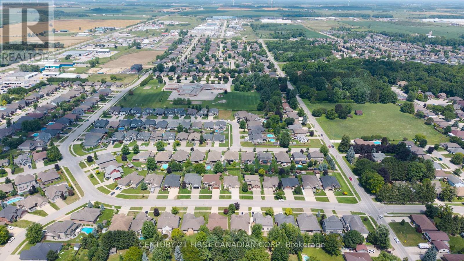 363 Darcy Drive, Strathroy-Caradoc, Ontario  N7G 0A1 - Photo 42 - X12437051