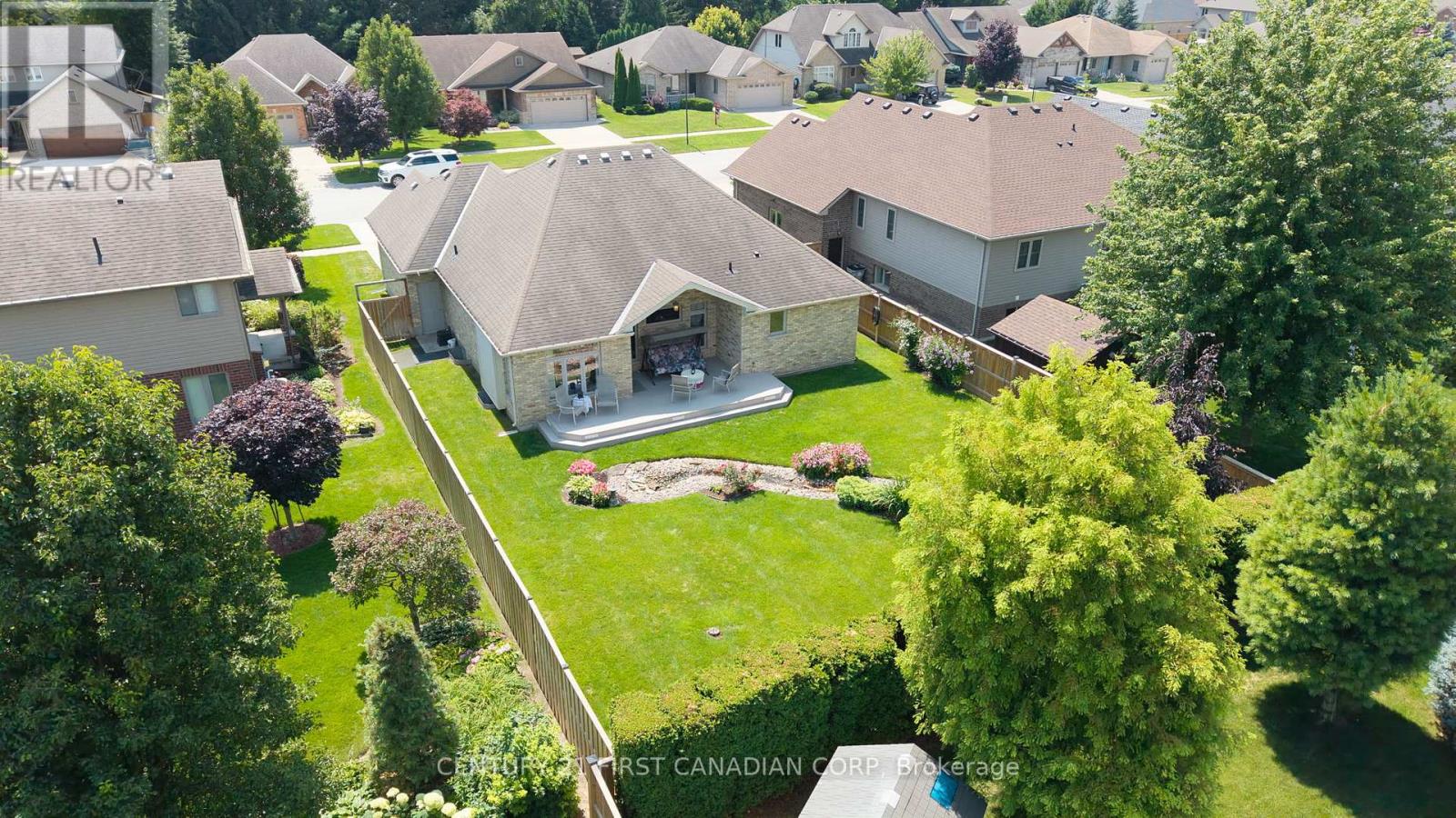 363 Darcy Drive, Strathroy-Caradoc, Ontario  N7G 0A1 - Photo 45 - X12437051