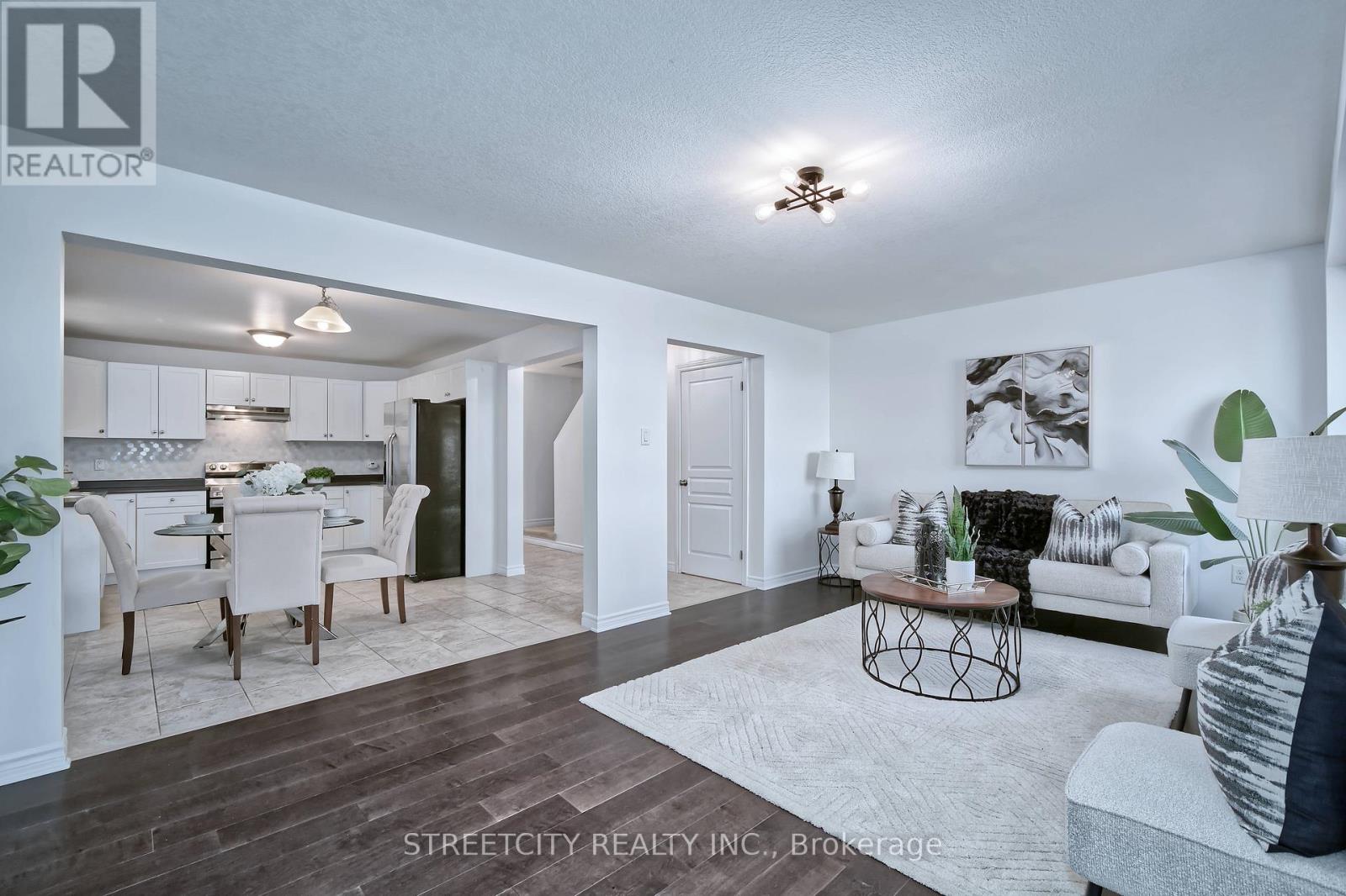 1966 Foxridge Crescent, London North, Ontario  N6G 5B4 - Photo 13 - X12437097