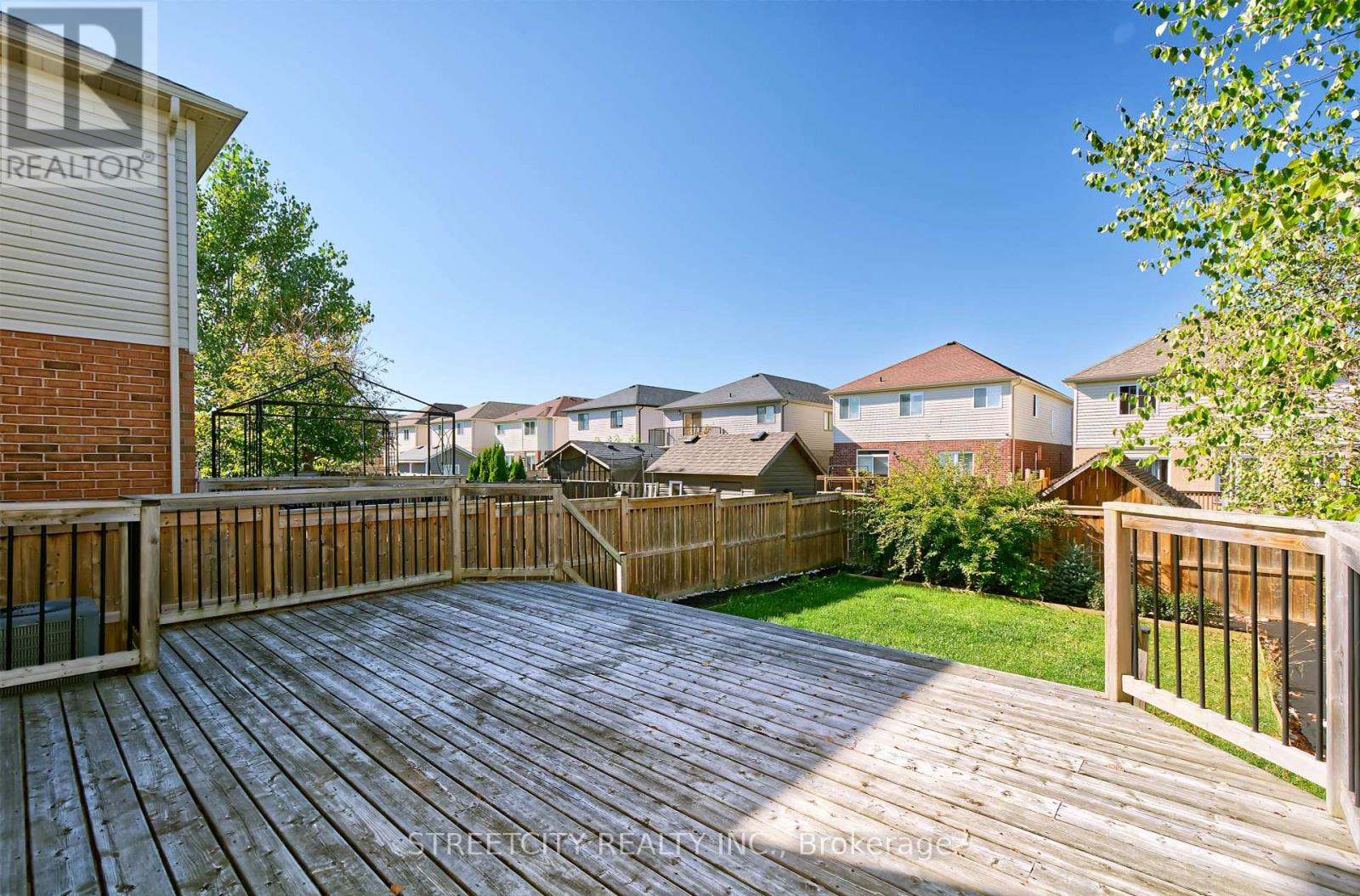 1966 Foxridge Crescent, London North, Ontario  N6G 5B4 - Photo 32 - X12437097