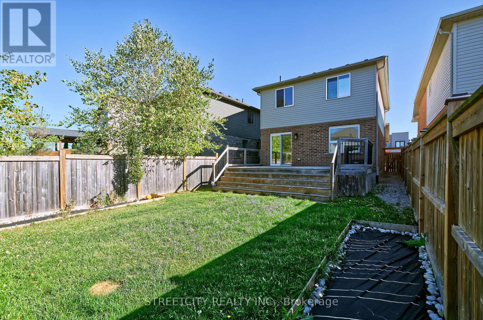 1966 Foxridge Crescent, London North, Ontario  N6G 5B4 - Photo 34 - X12437097
