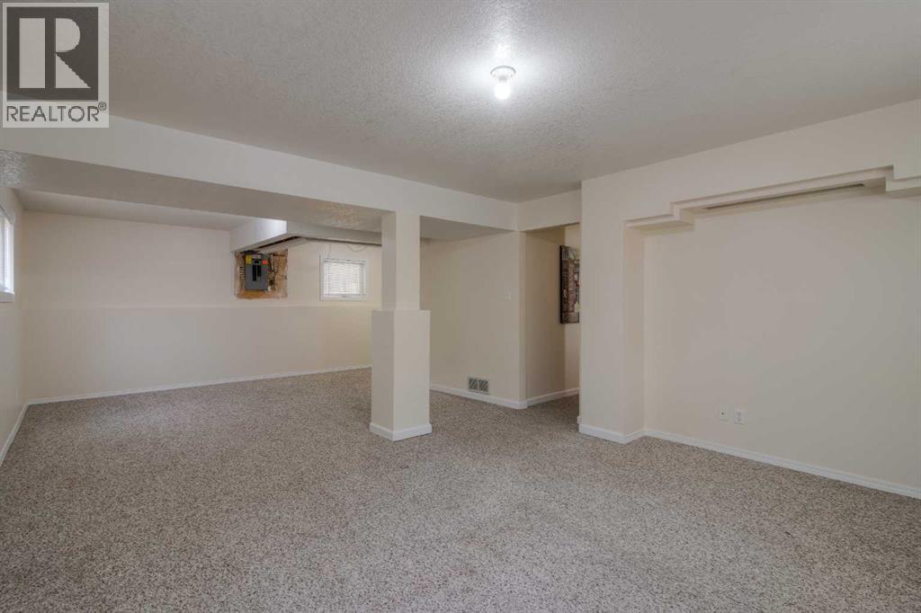 654 Columbia Boulevard W, Lethbridge, Alberta  T1K 5J9 - Photo 38 - A2259245