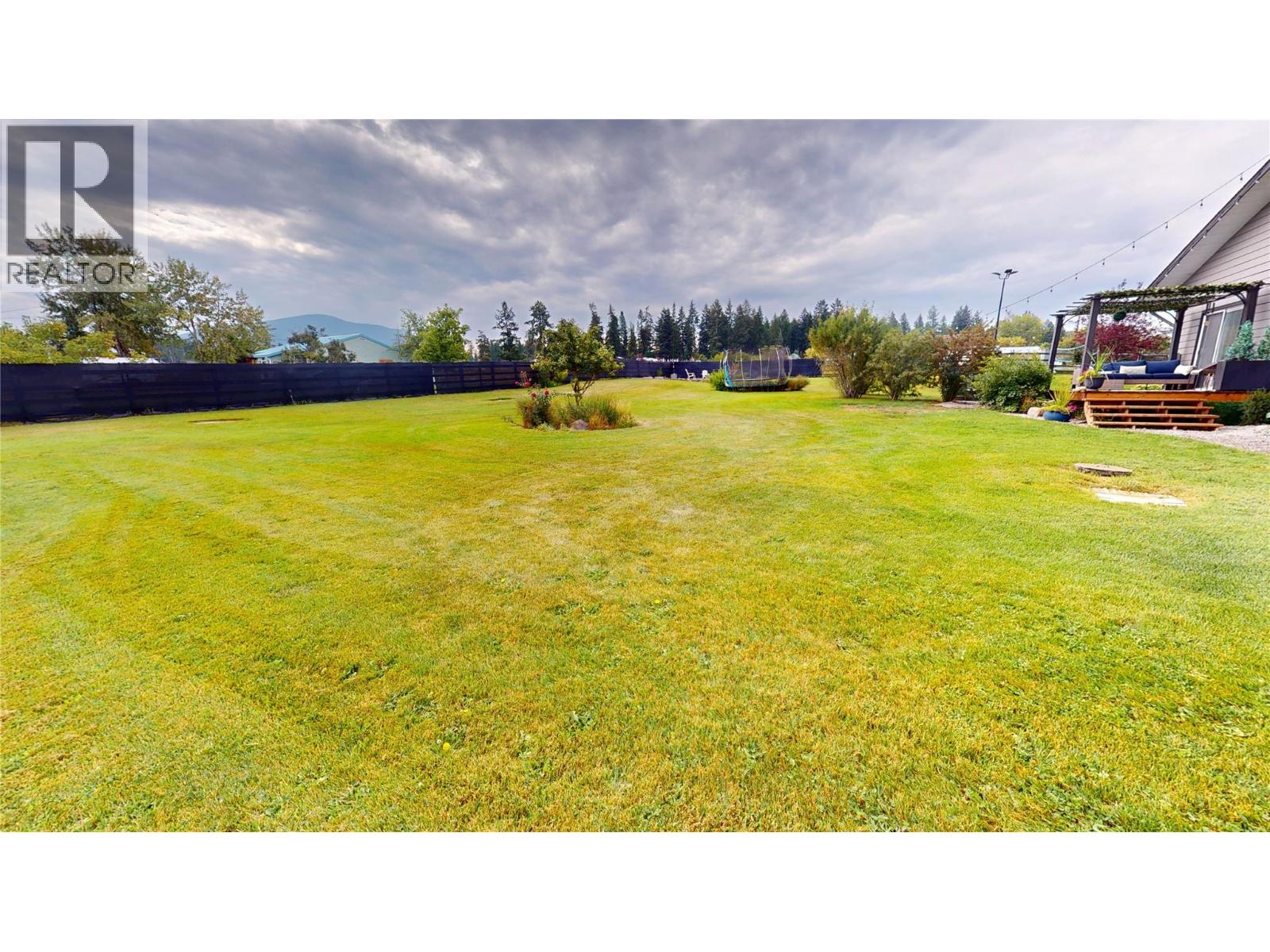 2211 9th Street S, Cranbrook, British Columbia  V1C 6Y7 - Photo 47 - 10364503
