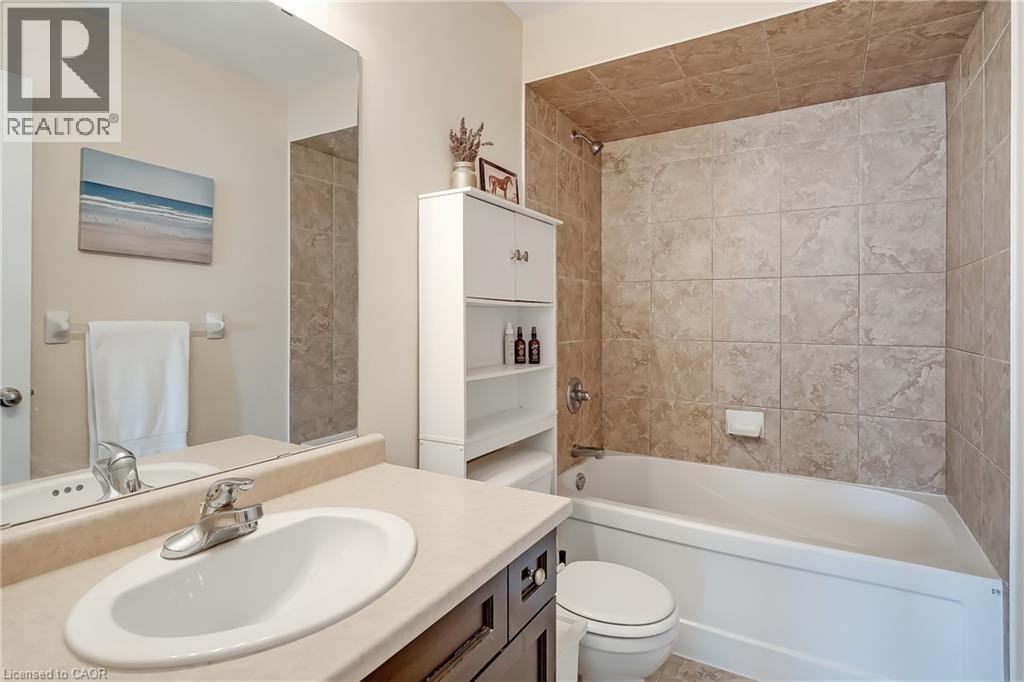45 Seabreeze Crescent Unit# 19, Stoney Creek, Ontario  L8E 5C8 - Photo 15 - 40775326