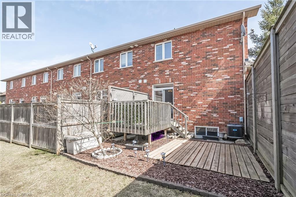 45 Seabreeze Crescent Unit# 19, Stoney Creek, Ontario  L8E 5C8 - Photo 20 - 40775326