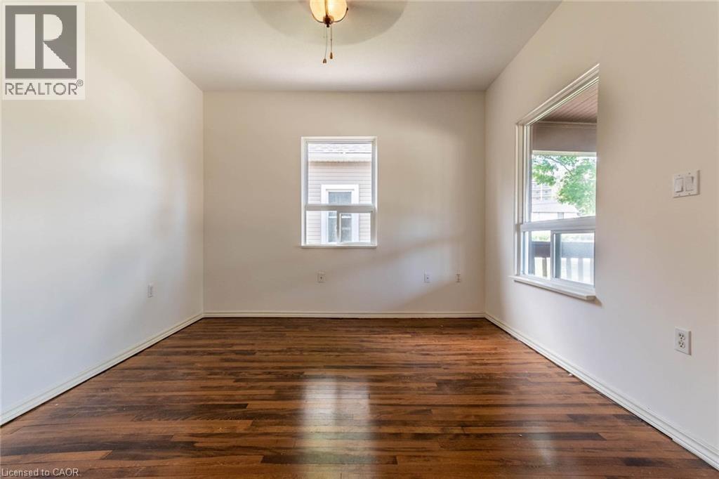5768 Summer Street, Niagara Falls, Ontario  L2G 1M2 - Photo 2 - 40774337