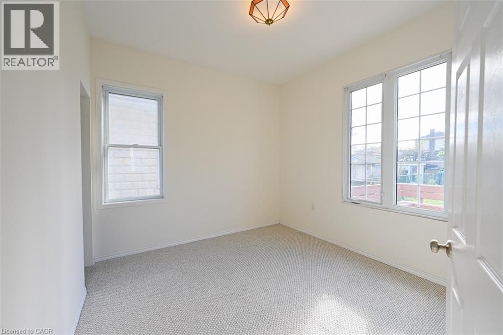 5768 Summer Street, Niagara Falls, Ontario  L2G 1M2 - Photo 9 - 40774337
