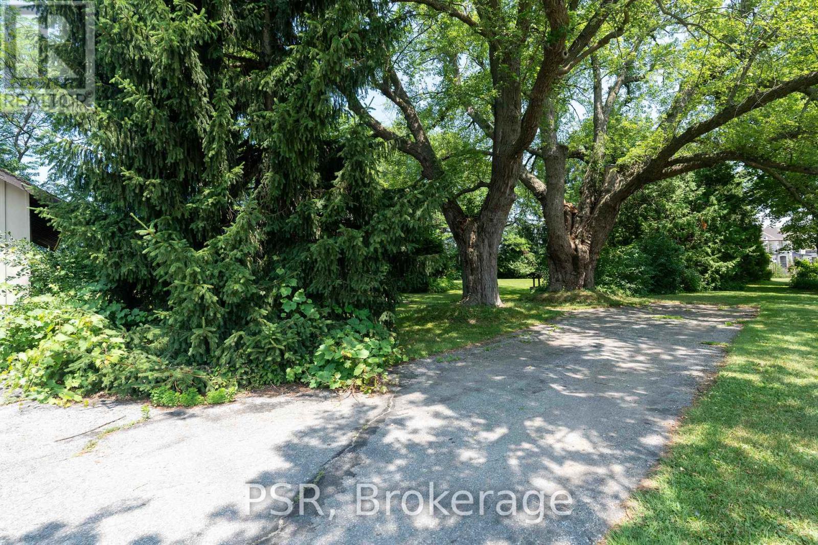 10 Kingscross Drive, King, Ontario  L7B 1E5 - Photo 14 - N12433167