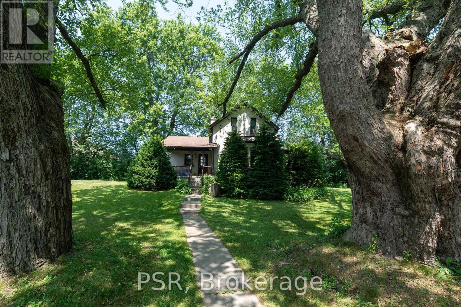 10 Kingscross Drive, King, Ontario  L7B 1E5 - Photo 9 - N12433167