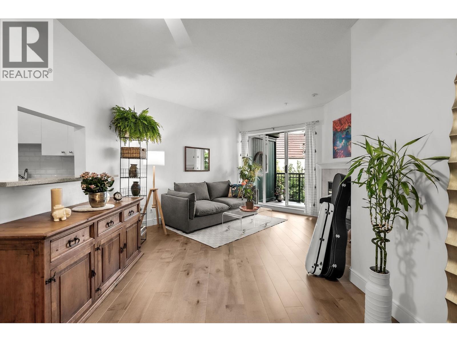 304 1928 Nelson Street, Vancouver, British Columbia  V6G 1N2 - Photo 1 - R3053735