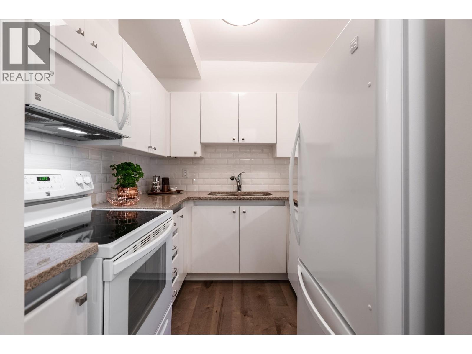 304 1928 Nelson Street, Vancouver, British Columbia  V6G 1N2 - Photo 11 - R3053735