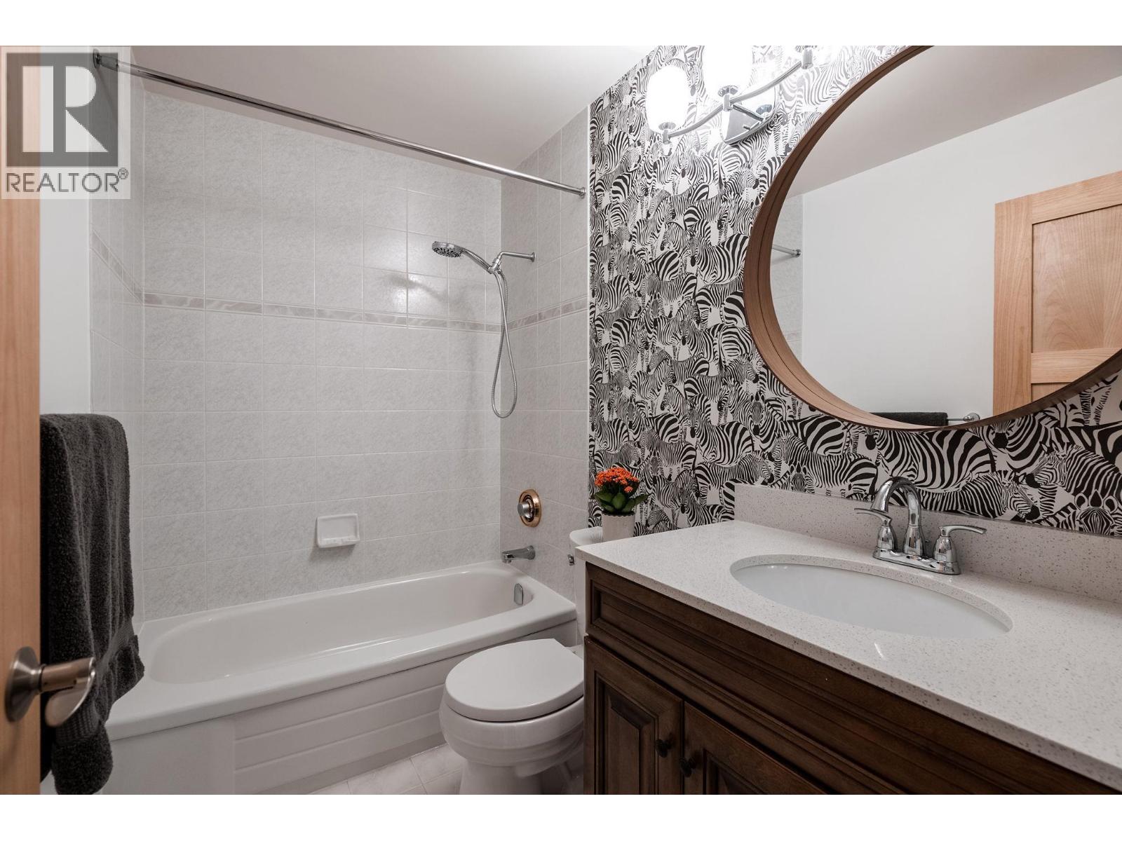 304 1928 Nelson Street, Vancouver, British Columbia  V6G 1N2 - Photo 16 - R3053735