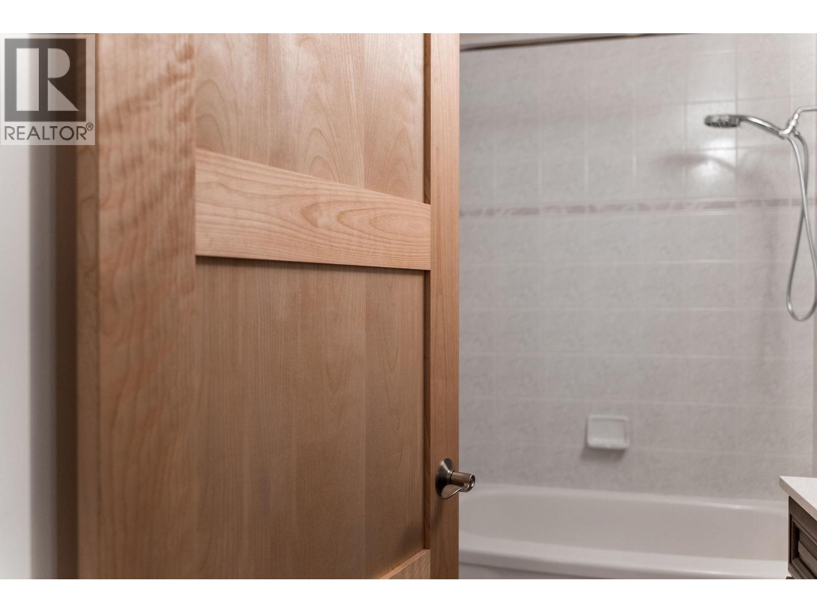 304 1928 Nelson Street, Vancouver, British Columbia  V6G 1N2 - Photo 18 - R3053735