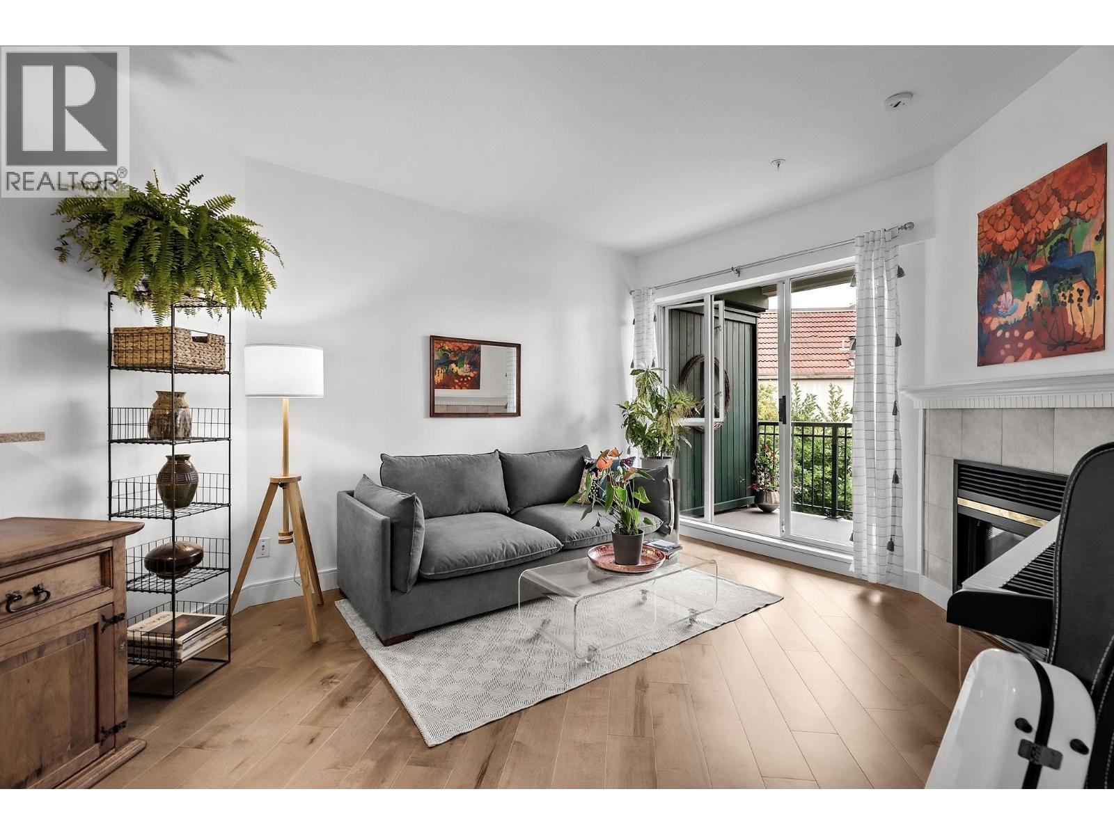 304 1928 Nelson Street, Vancouver, British Columbia  V6G 1N2 - Photo 3 - R3053735