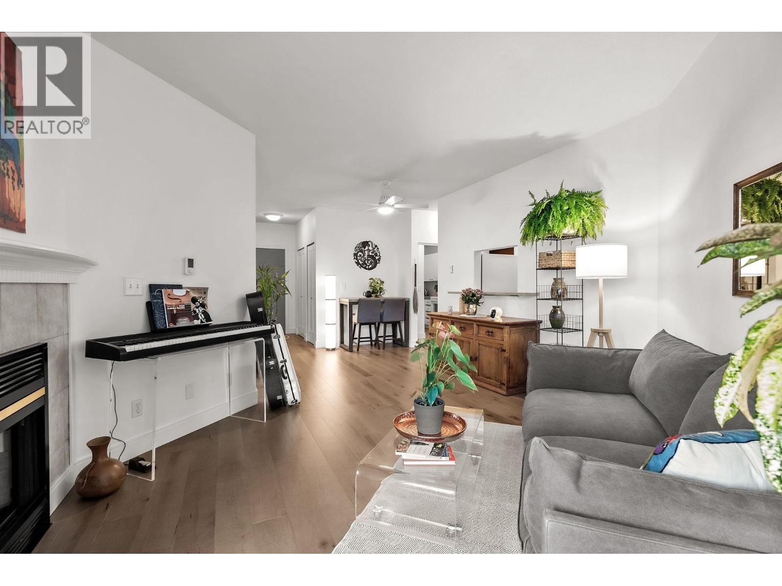 304 1928 Nelson Street, Vancouver, British Columbia  V6G 1N2 - Photo 5 - R3053735