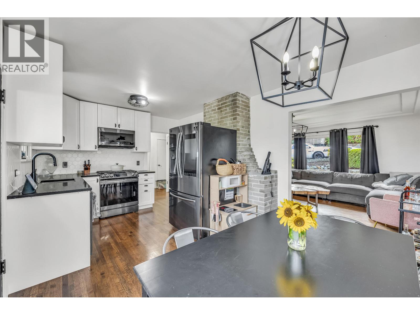 831 Surrey Street, New Westminster, British Columbia  V3L 4W3 - Photo 13 - R3053747