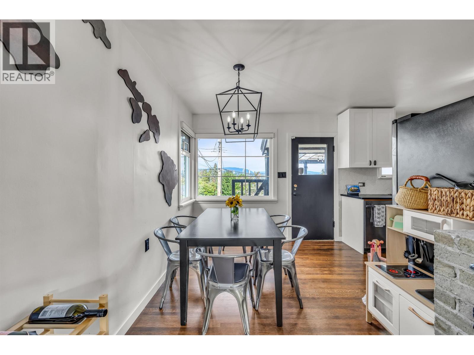 831 Surrey Street, New Westminster, British Columbia  V3L 4W3 - Photo 15 - R3053747