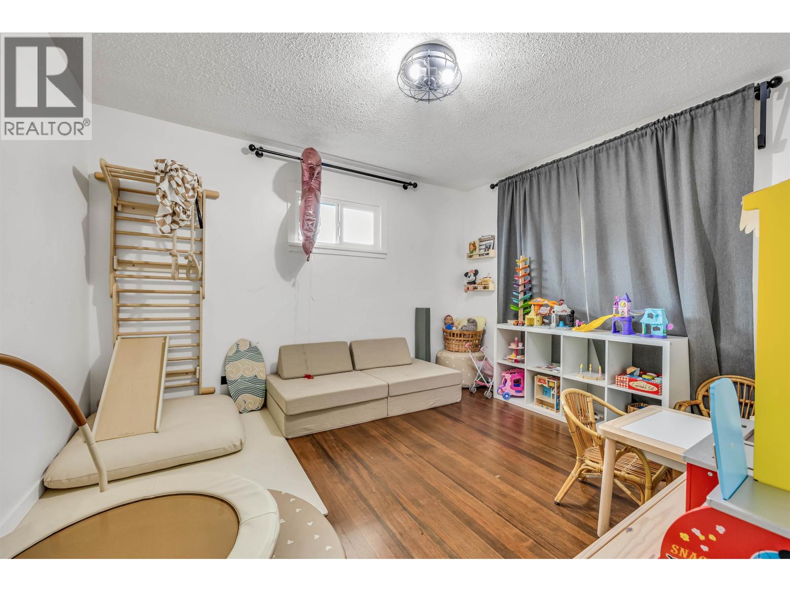 831 Surrey Street, New Westminster, British Columbia  V3L 4W3 - Photo 18 - R3053747