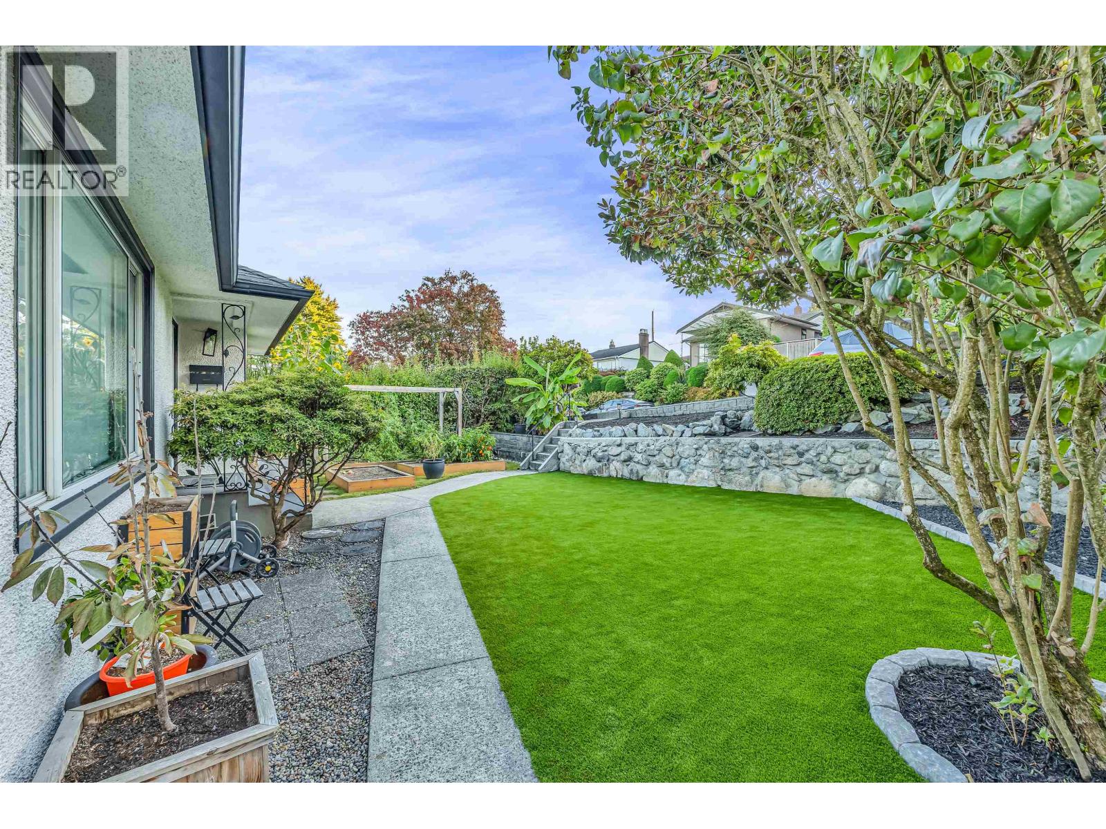 831 Surrey Street, New Westminster, British Columbia  V3L 4W3 - Photo 4 - R3053747