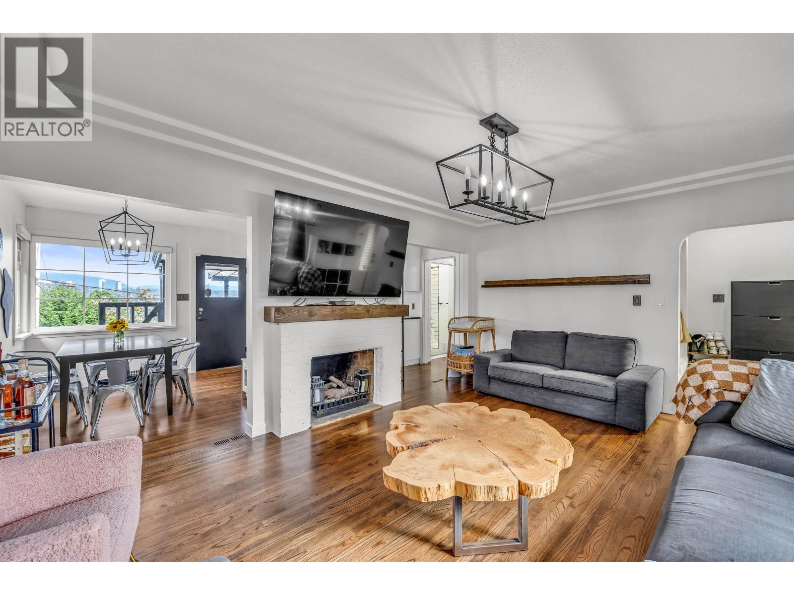 831 Surrey Street, New Westminster, British Columbia  V3L 4W3 - Photo 6 - R3053747