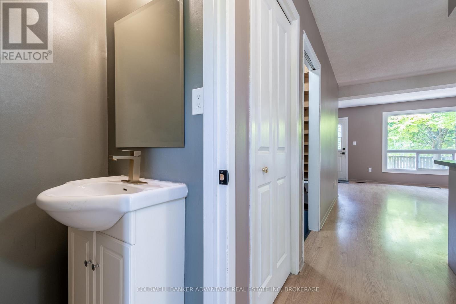 8 - 102 Silvan Drive, Welland (N. Welland), Ontario  L3C 6C3 - Photo 13 - X12436990