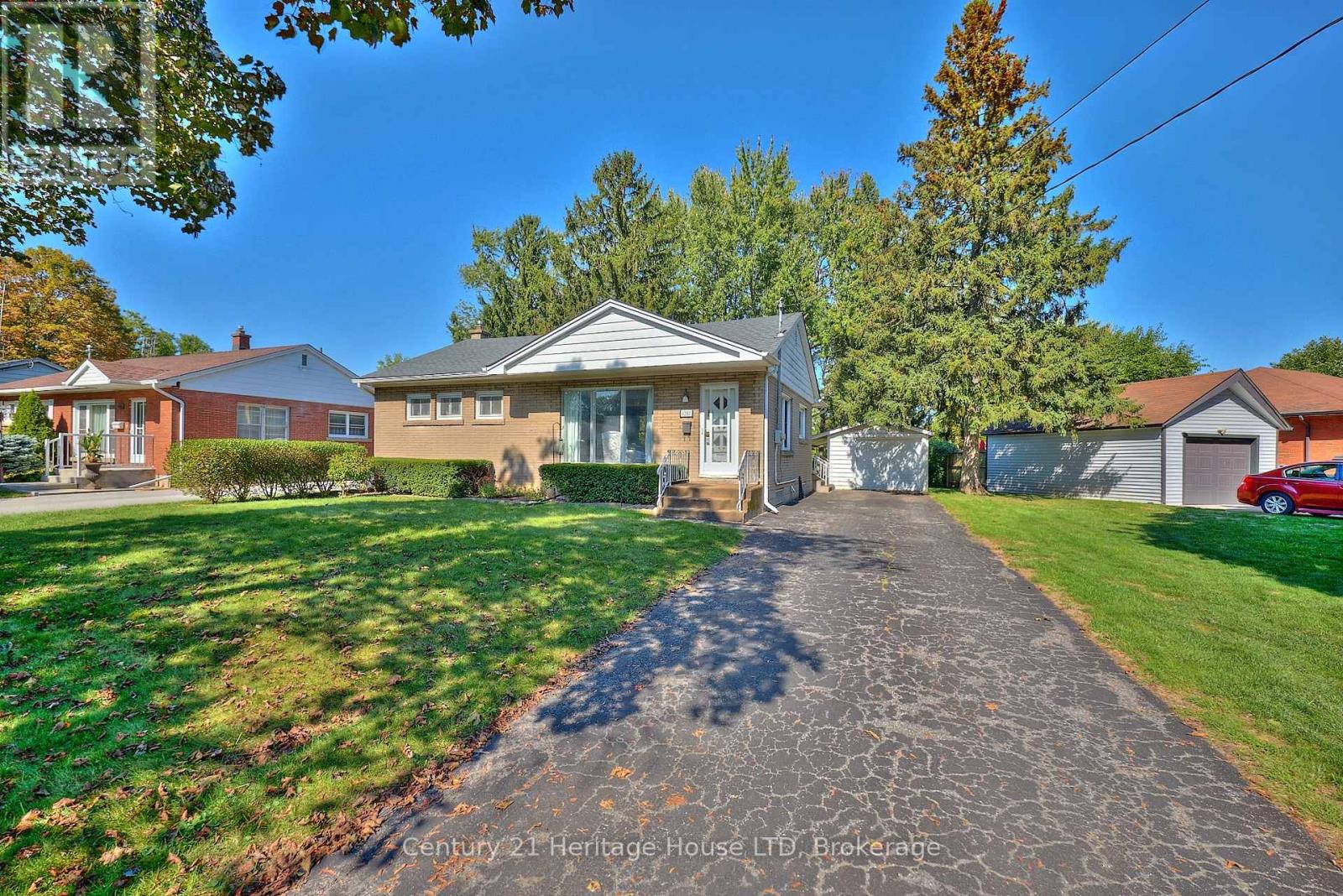 6281 Burdette Drive, Niagara Falls (Morrison), Ontario  L2E 5H1 - Photo 1 - X12436995