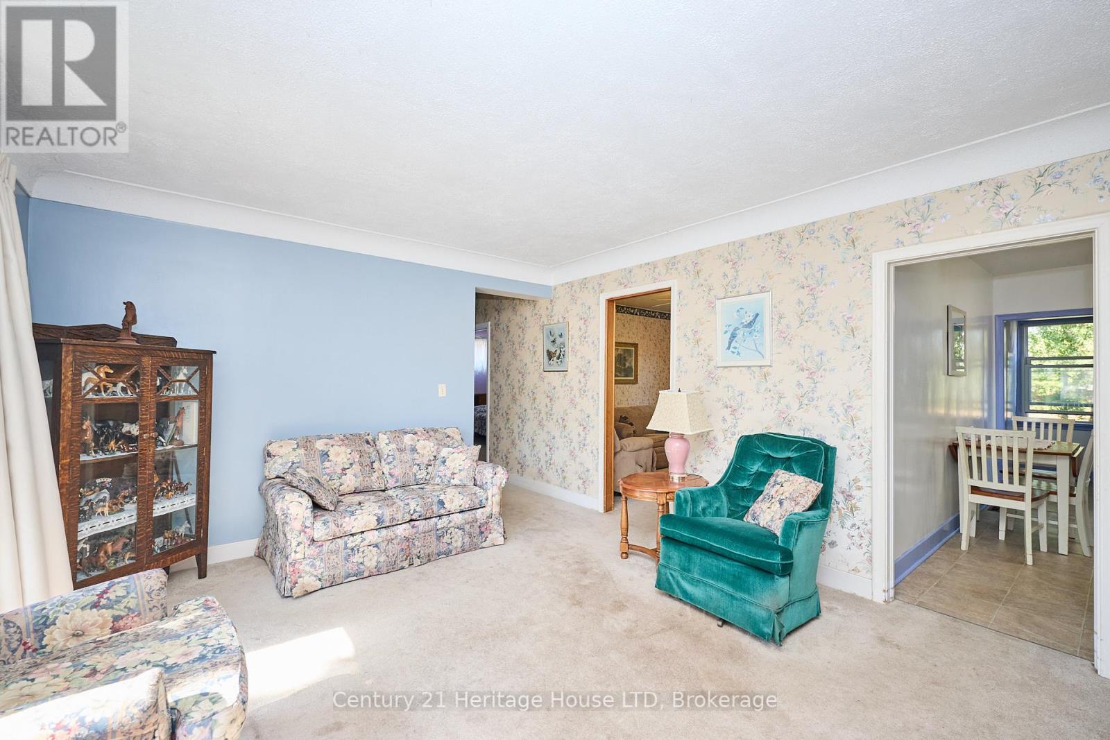 6281 Burdette Drive, Niagara Falls (Morrison), Ontario  L2E 5H1 - Photo 4 - X12436995