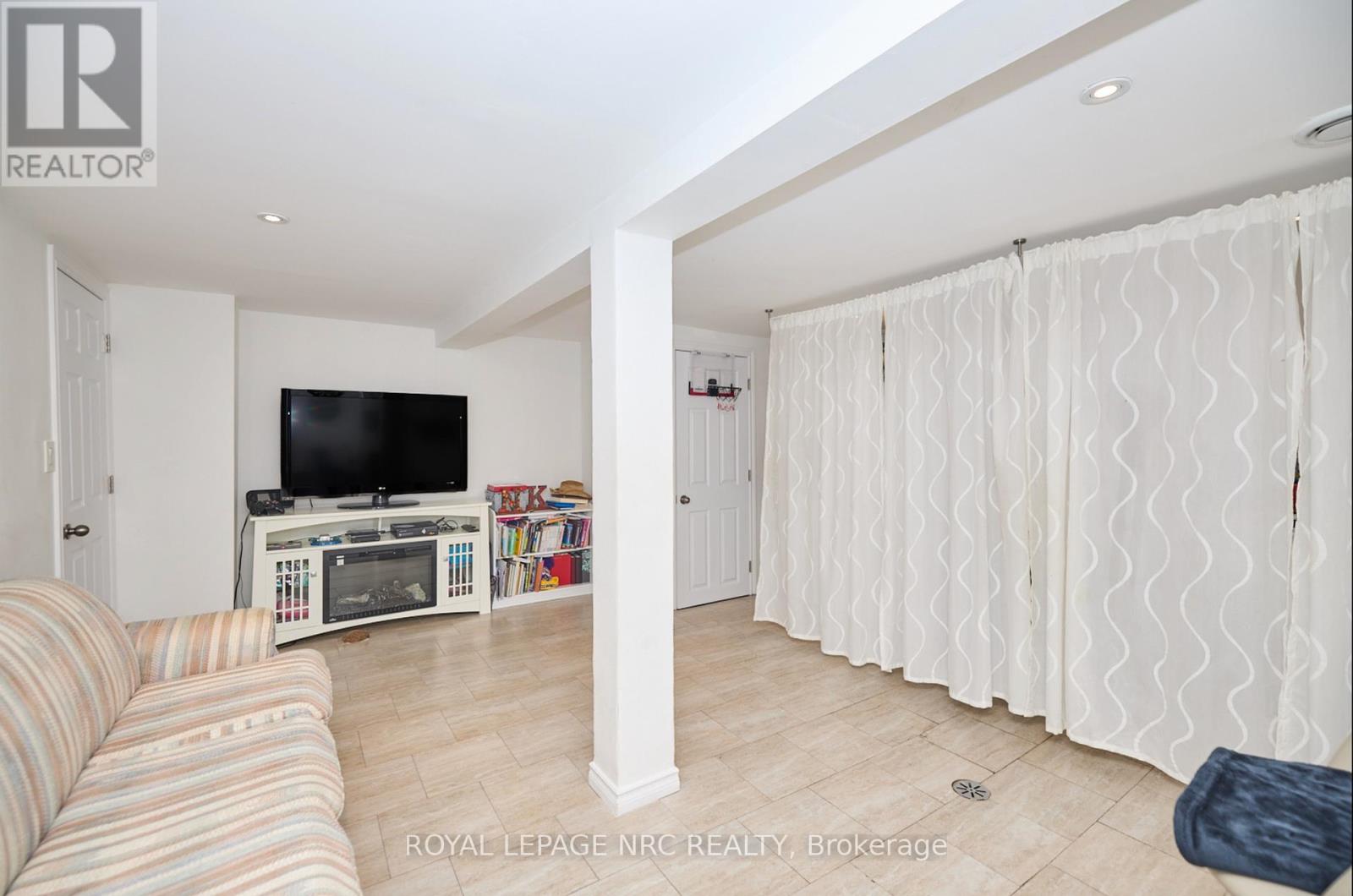 28 Ramsey Street E, St. Catharines (Lakeport), Ontario  L2N 2K1 - Photo 23 - X12437028