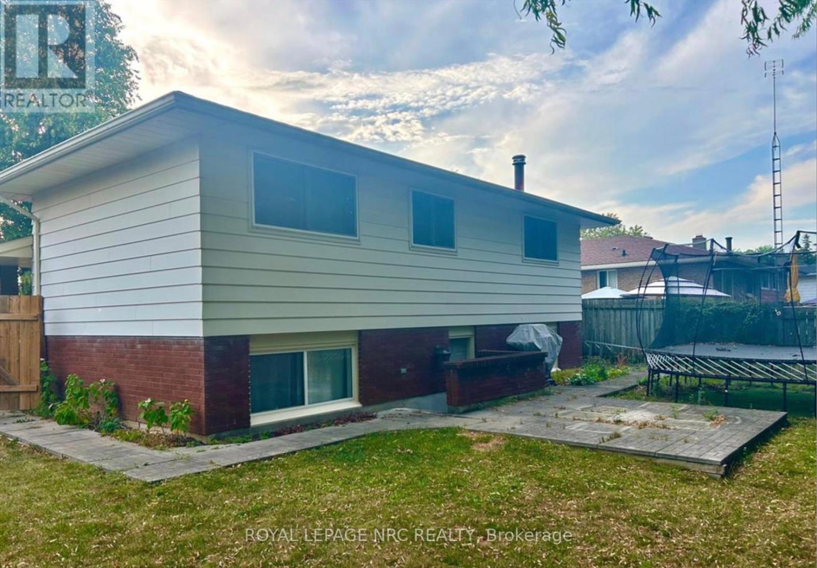 28 Ramsey Street E, St. Catharines (Lakeport), Ontario  L2N 2K1 - Photo 25 - X12437028