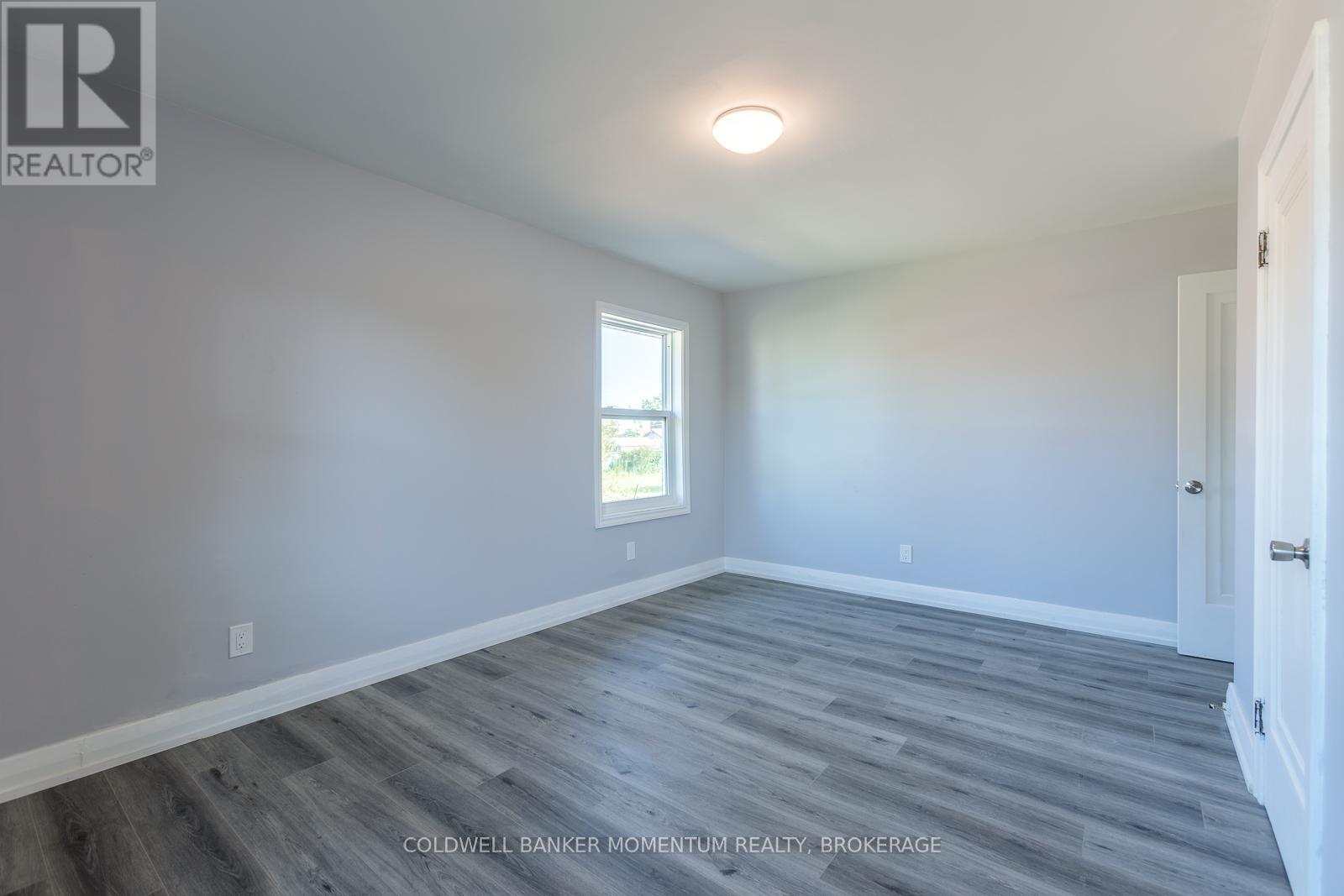 2 Foley Crescent, Thorold (Thorold Downtown), Ontario  L2V 2K8 - Photo 19 - X12437085