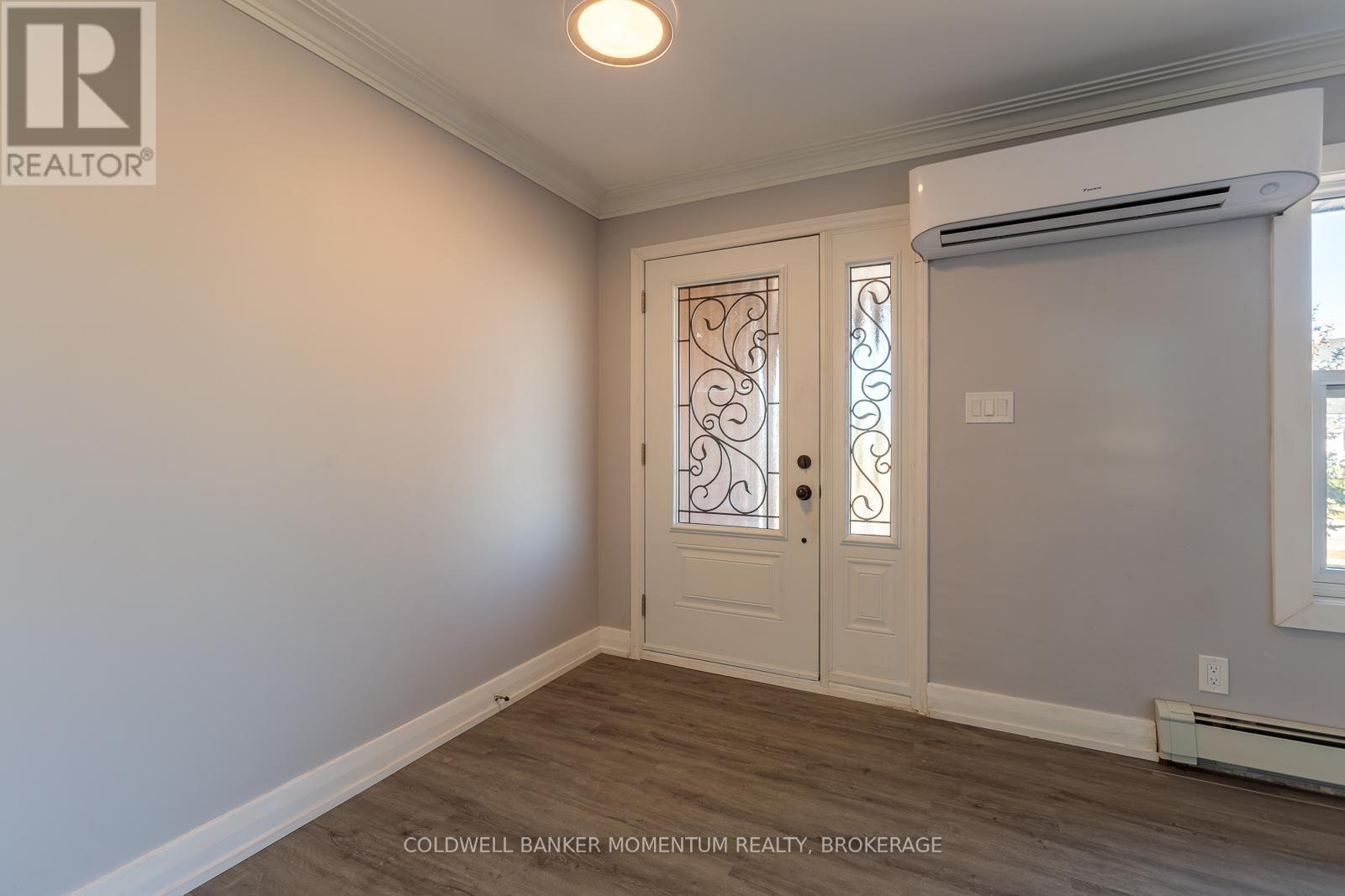 2 Foley Crescent, Thorold (Thorold Downtown), Ontario  L2V 2K8 - Photo 4 - X12437085