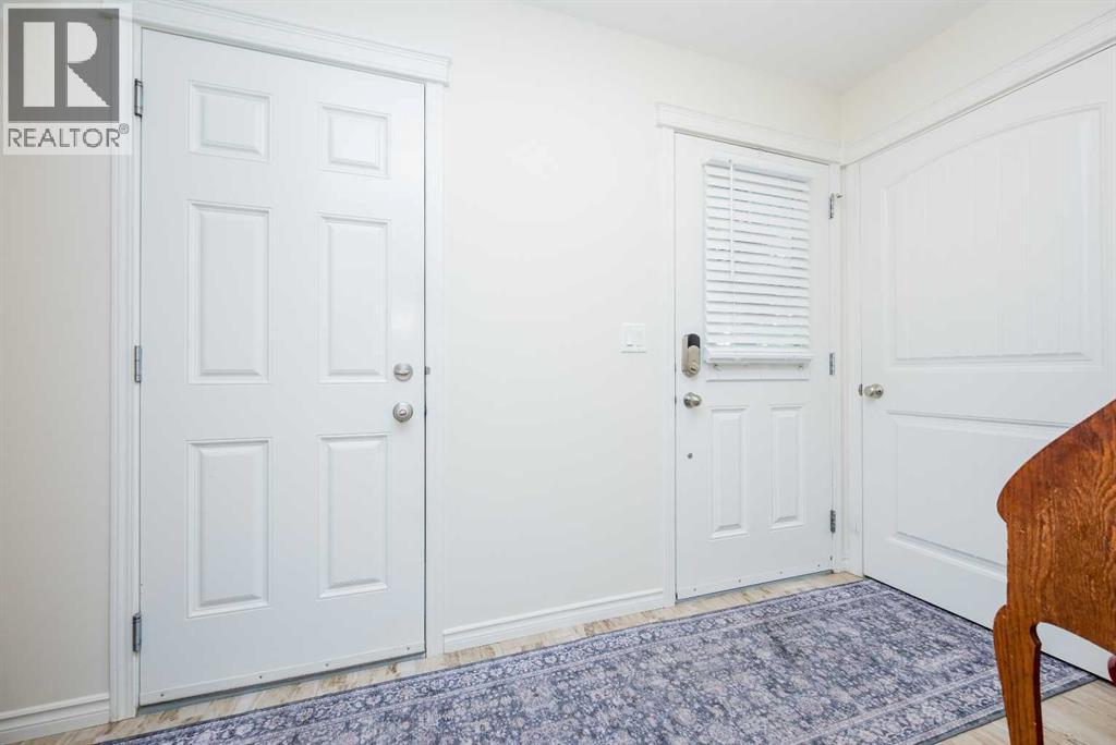 Property at 9322 91A Street image 3