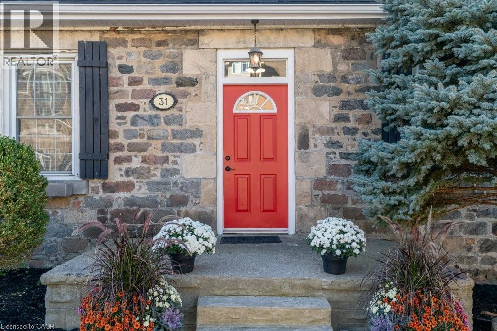31 Bruce Street, Cambridge, Ontario  N1R 2E1 - Photo 2 - 40774282