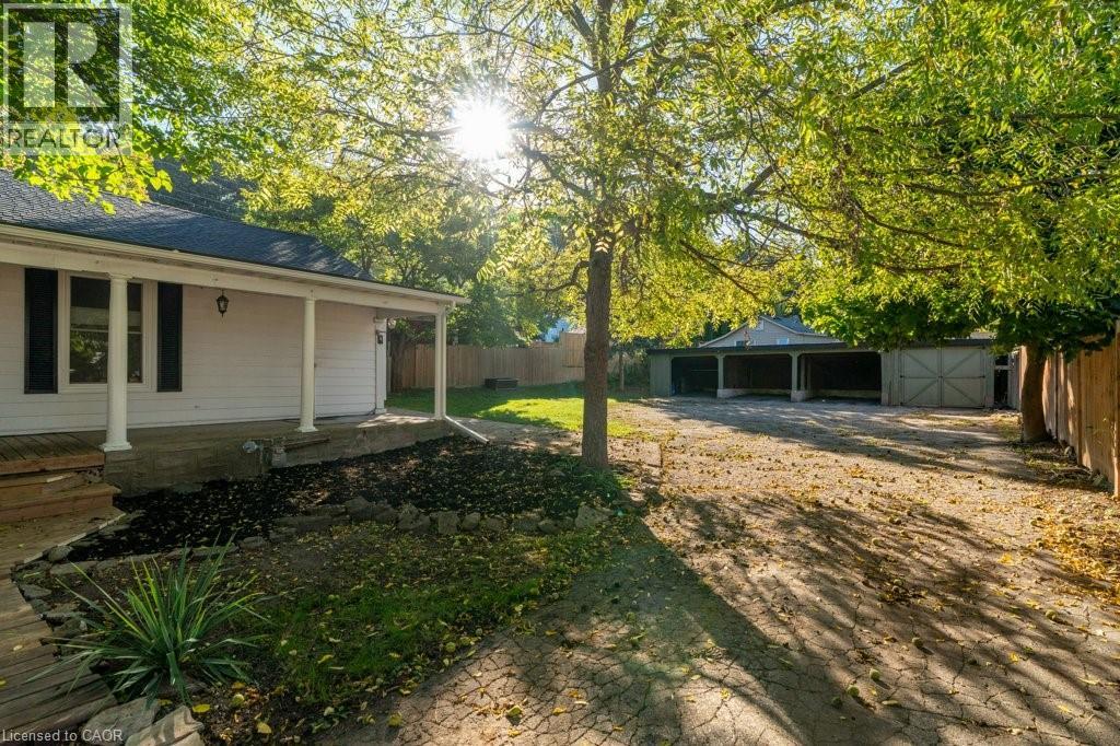 31 Bruce Street, Cambridge, Ontario  N1R 2E1 - Photo 3 - 40774282