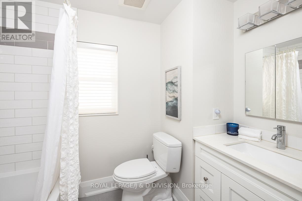 193 Glenview Avenue, Toronto, Ontario  M4R 1R4 - Photo 24 - C12436722