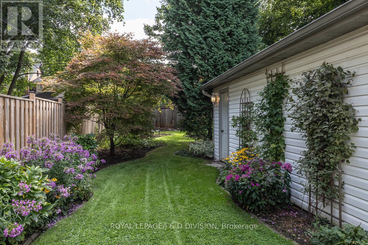 193 Glenview Avenue, Toronto, Ontario  M4R 1R4 - Photo 34 - C12436722